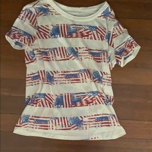 URBAN OUTFITTERS XS AMERICA T-SHIRT